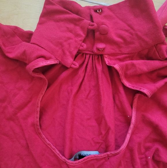 Arden B Red Open Back Blouse - Picture 4 of 4